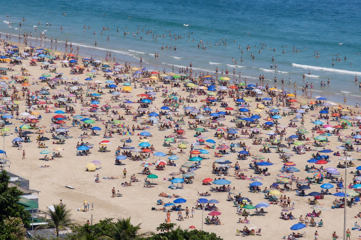A Punta del Este beach at the height of the January season